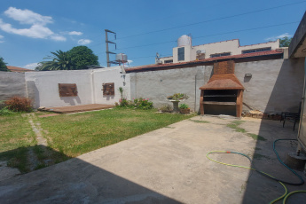 Gral. Cirilo Correa 2300, Ituzaingo, Ituizango, 2 Habitaciones Habitaciones, ,1 BañoBathrooms,Casa,En Venta,-,Gral. Cirilo Correa 2300,1073