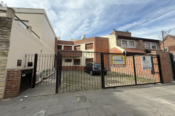 Quintana al 200, Merlo, San Antonio de Padua, 3 Habitaciones Habitaciones, ,1 BañoBathrooms,Departamento,En Venta,Quintana al 200,1140