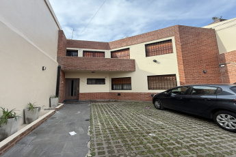 Quintana al 200, Merlo, San Antonio de Padua, 3 Habitaciones Habitaciones, ,1 BañoBathrooms,Departamento,En Venta,Quintana al 200,1140