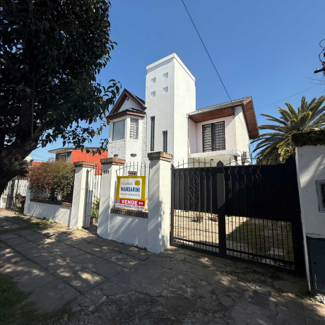 Brown 537, Merlo, Merlo, 6 Habitaciones Habitaciones, ,4 BathroomsBathrooms,Casa,En Venta,Brown 537,1236