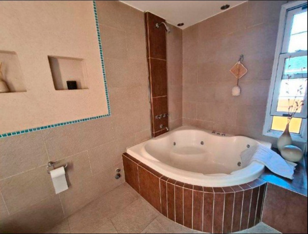 Pedro Goyena 2900, Castelar, Castelar, 4 Bedrooms Bedrooms, ,3 BathroomsBathrooms,Casa,En Venta,Pedro Goyena 2900,1288