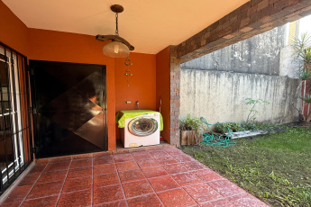 Pueyrredon 970, Merlo, San Antonio de Padua, 2 Habitaciones Habitaciones, ,3 BathroomsBathrooms,Casa,En Venta,Pueyrredon 970,1334