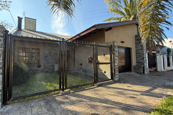 Pueyrredon 970, Merlo, San Antonio de Padua, 2 Habitaciones Habitaciones, ,3 BathroomsBathrooms,Casa,En Venta,Pueyrredon 970,1334