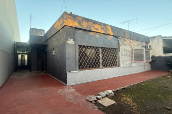 Beruti 246, Merlo, San Antonio de Padua, 2 Habitaciones Habitaciones, ,1 BañoBathrooms,Casa,En Venta,Beruti 246,1336
