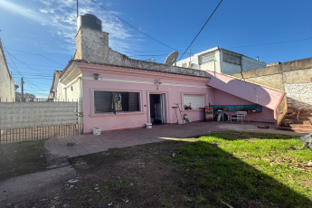 Noguera 1083, Merlo, San Antonio de Padua, 3 Habitaciones Habitaciones, ,3 BathroomsBathrooms,Casa con Local,En Venta,Noguera 1083,1341