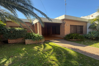 La esmeralda 1948, La esmeralda, San Antonio de Padua, 3 Habitaciones Habitaciones, ,2 BathroomsBathrooms,Casa,En Venta,La esmeralda 1948,1347