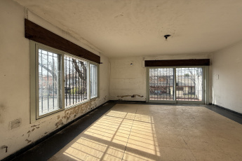 Mendiluce 1750, Merlo, San Antonio de Padua, 5 Habitaciones Habitaciones, ,2 BathroomsBathrooms,Casa,En Venta,Mendiluce 1750,1349