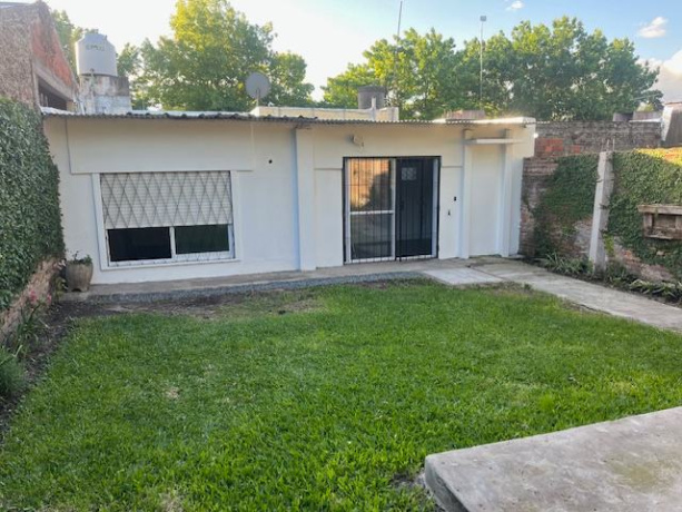 Quintana 1200, Merlo, San Antonio de Padua, 2 Habitaciones Habitaciones, ,1 BañoBathrooms,Casa,En Venta,Quintana 1200,1384